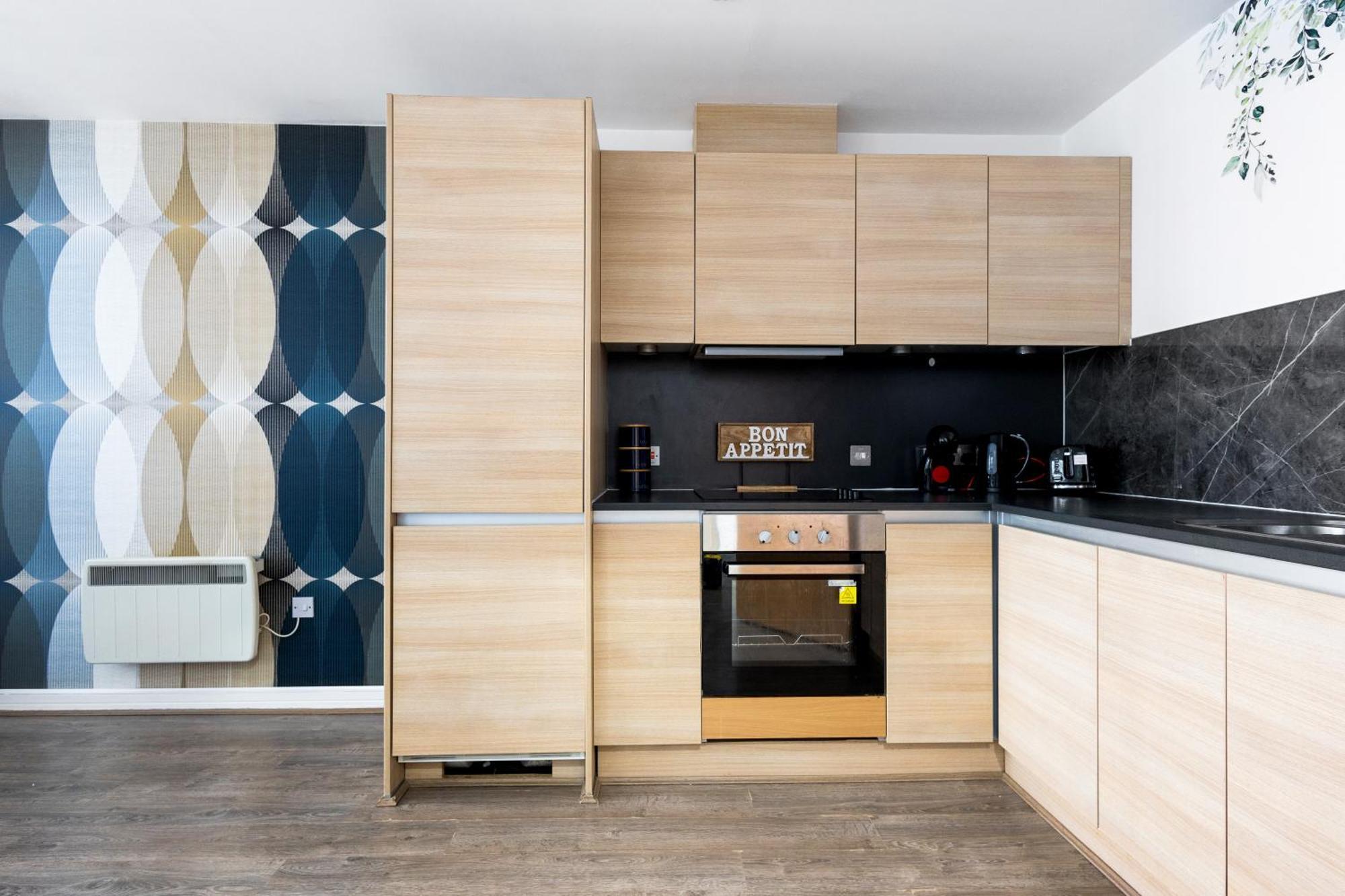 Bullring Lux Suite, New Street Free Netflix - Free Secure Parking- Sleeps 6 เบอร์มิงแฮม ภายนอก รูปภาพ